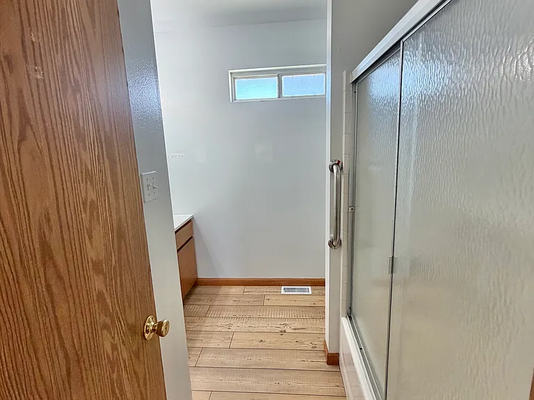 489 S Angus Ave #4 — Photo 6