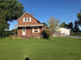 1704 S Front St, Crookston, MN 56716