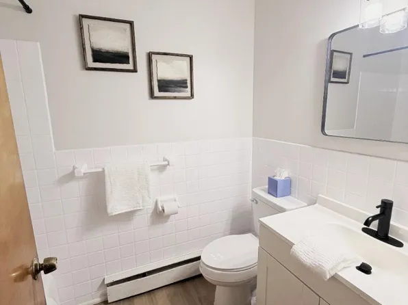 4401 N Grand River Ave #3, Lansing, MI 48906