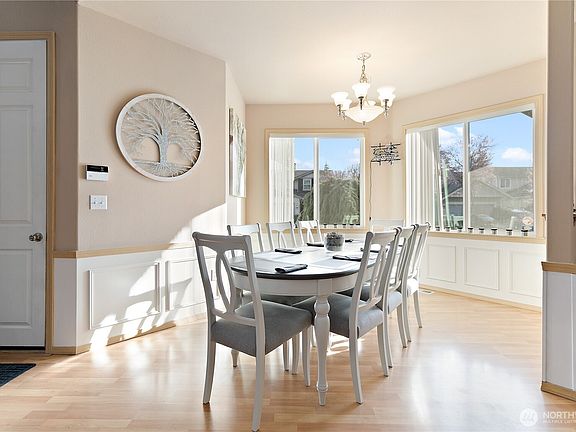 4th image of 2327 177th Street Court E
