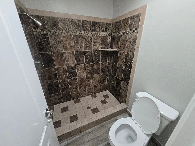 3454 Castle Glen Dr #113 — Photo 47