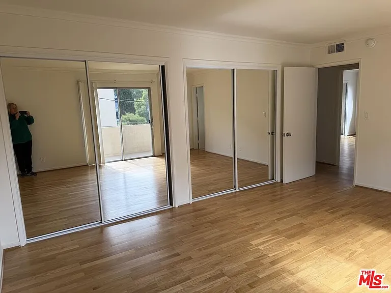 1097 S Bedford Dr #204 — Photo 28