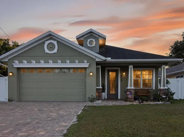 812 W Country Club Dr, Tampa, FL 33612