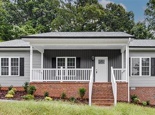 932 Friendly Cir, Asheboro, NC 27205