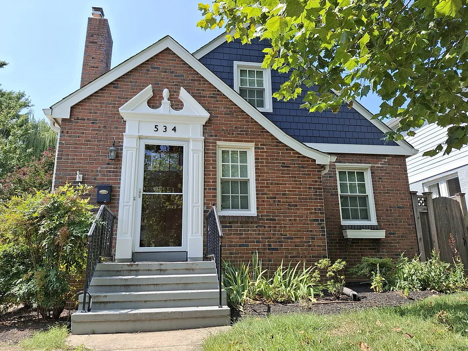 534 N Norwood St