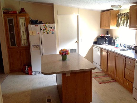 5th image of 181 Holman Ln