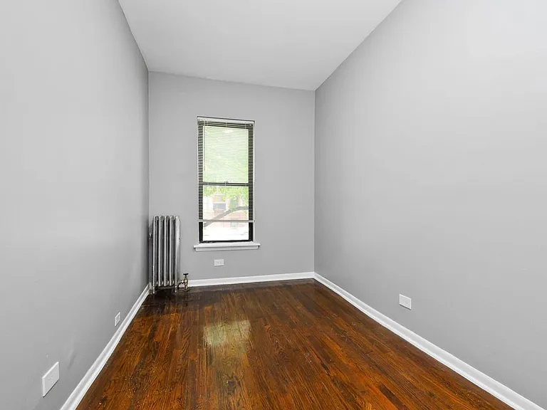 4352-58 S Indiana Ave #118-124 — Photo 3