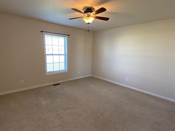4th image of 2906 Weatherstone Dr