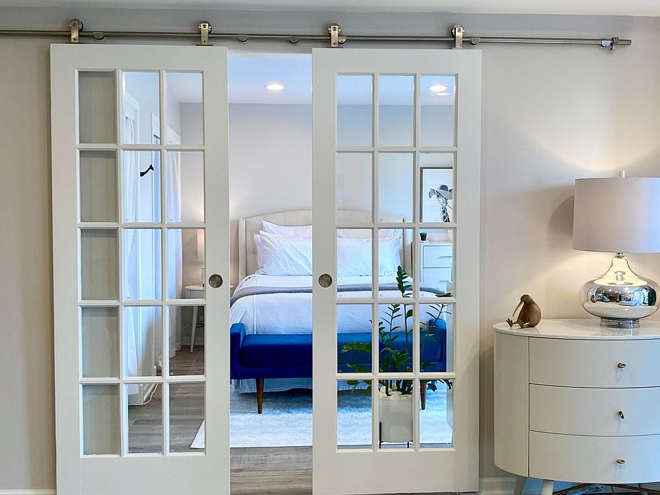Bedroom Entry