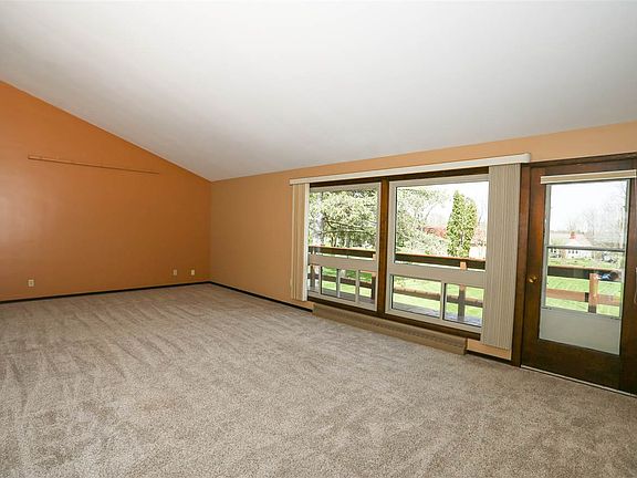 4th image of 11553 Robin Hood Dr