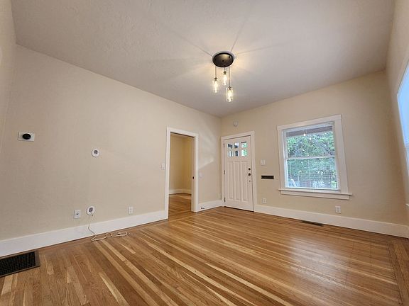 4th image of 332 Kipling St #332