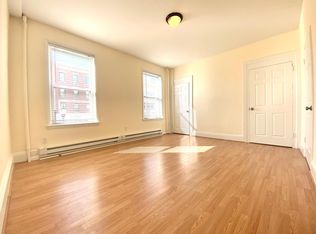 219 Washington St #1R, Hoboken, NJ 07030