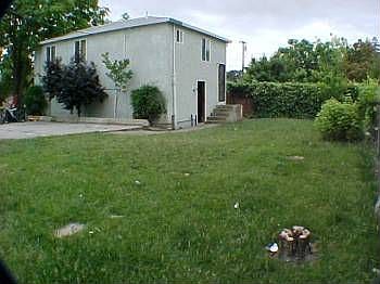 2nd image of 927 S Hinkley Ave