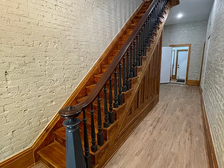 18 Mulberry St #6 — Photo 11