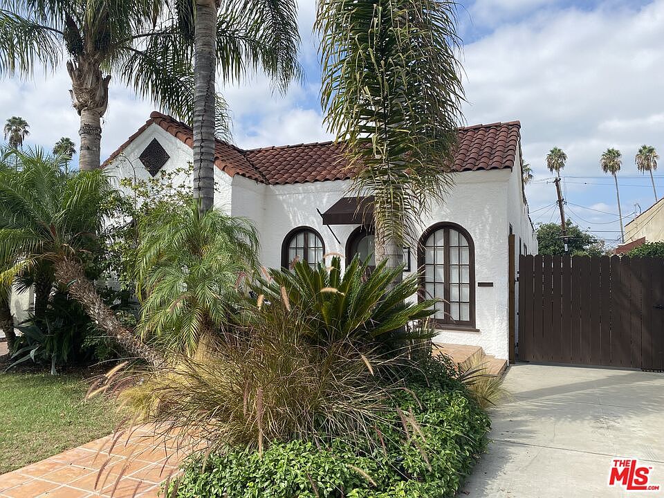 1st image of 623 N Poinsettia Pl