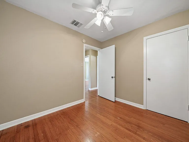 314 Barbara Dr — Photo 21