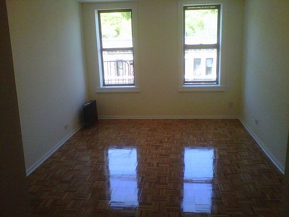 Large Sunny Living Room