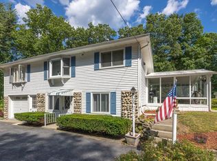 69 Meetinghouse Hill Rd, Sterling, MA 01564