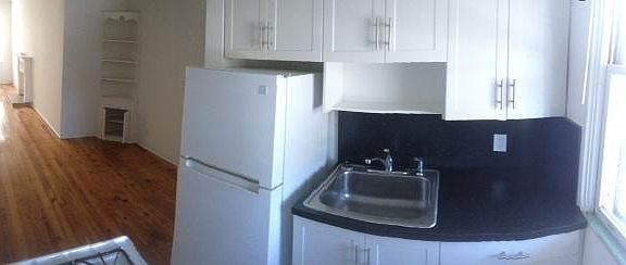 4th image of 1042 Michigan Ave APT 25