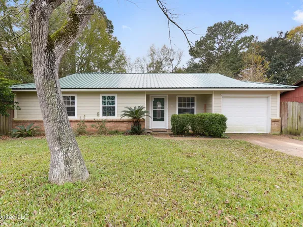 9117 Meadowlark Ave, Ocean Springs, MS 39564