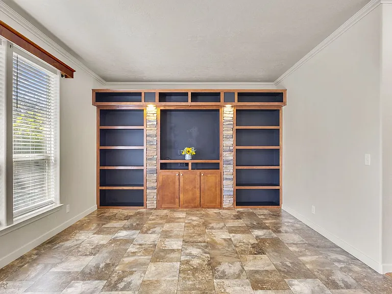 225 Wilson Rd — Photo 15