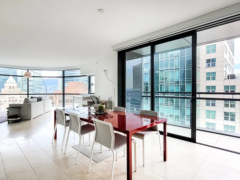 838 Hastings St W #2401 — Photo 37