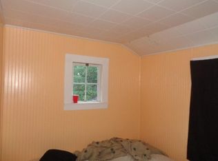 33 South St APT 2, Bellows Falls, VT 05101
