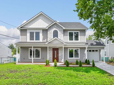 39 Stirrup Lane, Levittown, NY, 11756