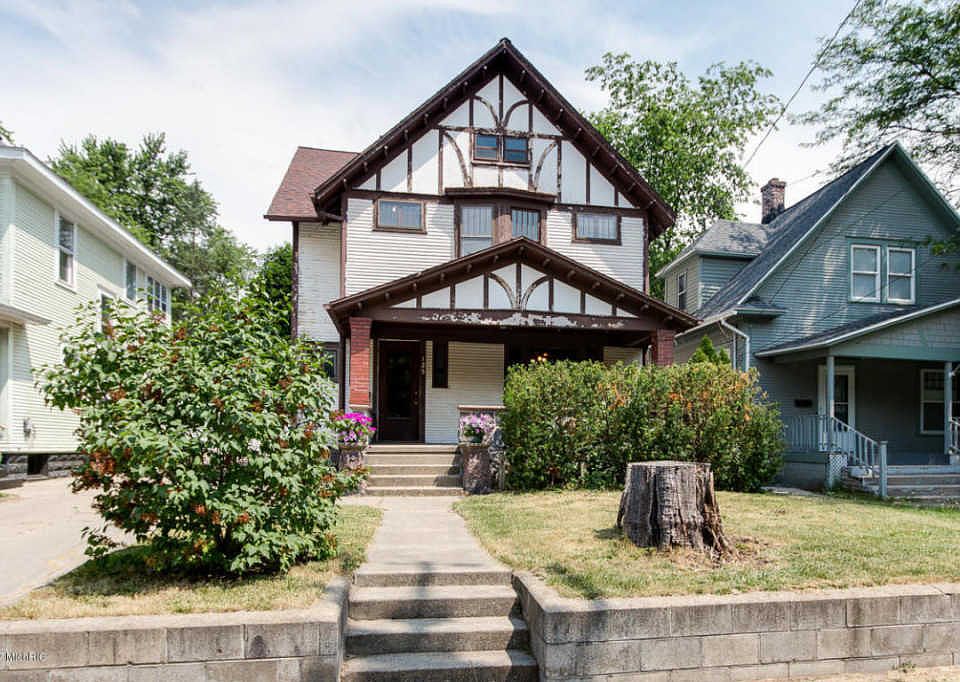 1st image of 125 Sweet St NE