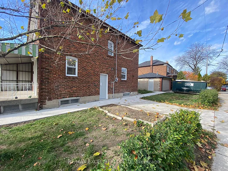 443 Vaughan Rd — Photo 34