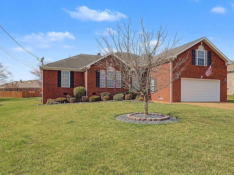 1st image of 2907 Iona Dr