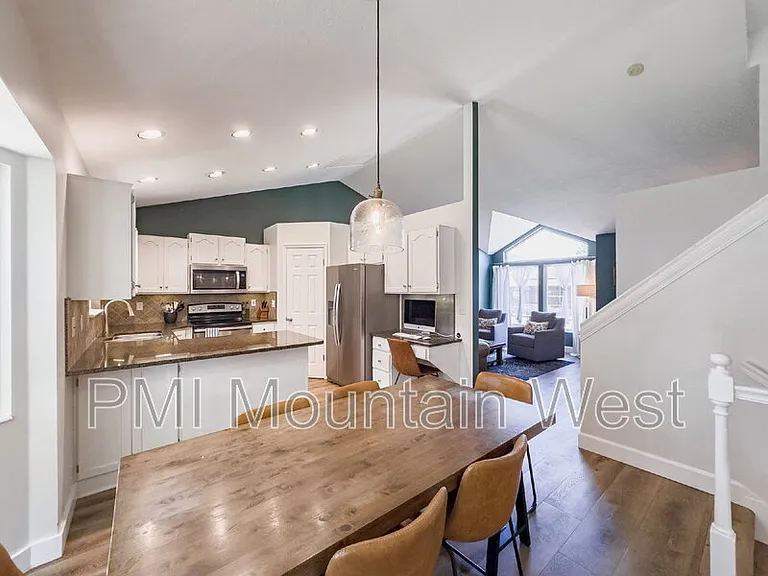 607 E 1250 S — Photo 16