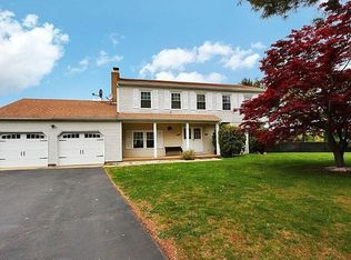 19 High Point Way, Piscataway, NJ 08854