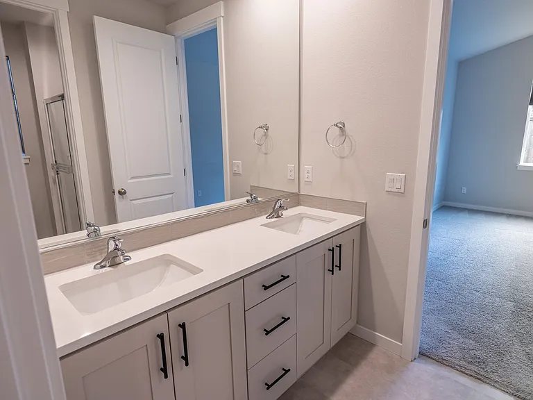 4507 NE 182nd St — Photo 11