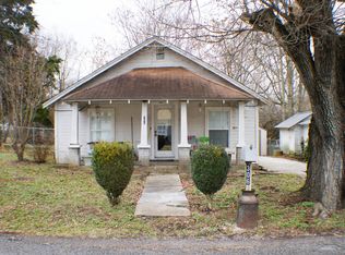 306 N Market St, Nixa, MO 65714
