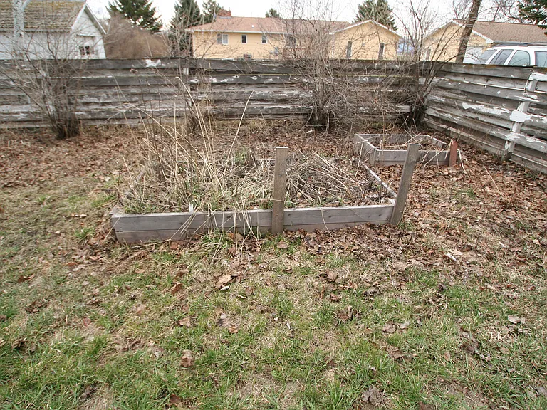 26677 Frontage Rd — Photo 32
