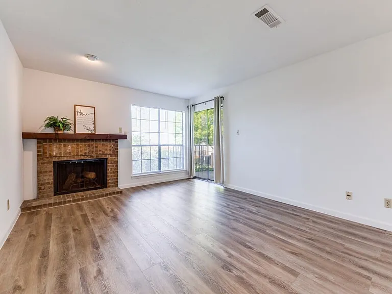 114 Henry M Chandler Dr — Photo 4