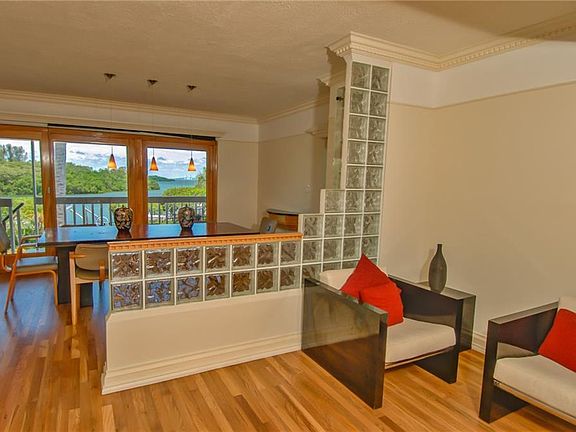 5th image of 1355 Pinellas Bayway S APT 7