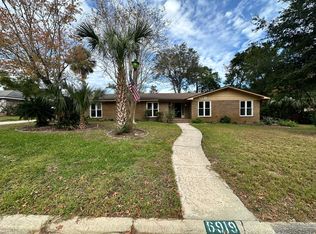 6919 Simca Dr, Jacksonville, FL 32277