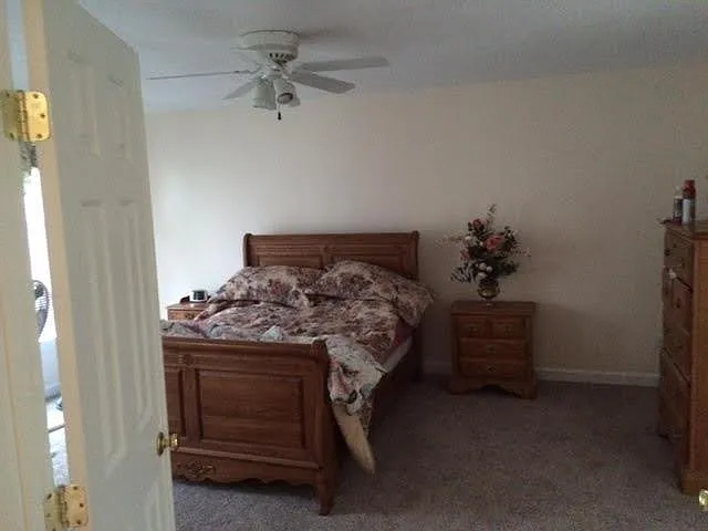 305 Village Ct — Photo 6