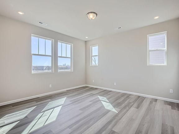 5th image of 2109 Arborwood Ln