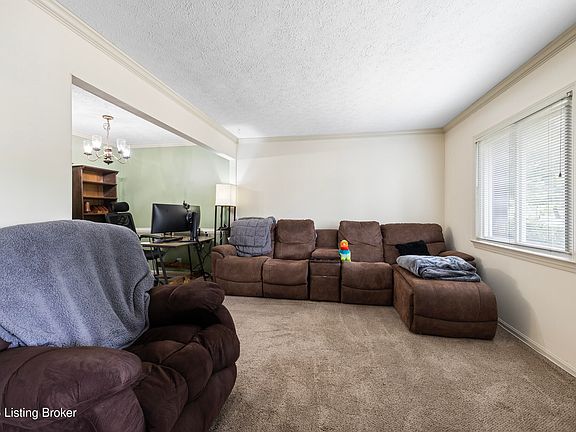 4th image of 2935 Six Mile Ln