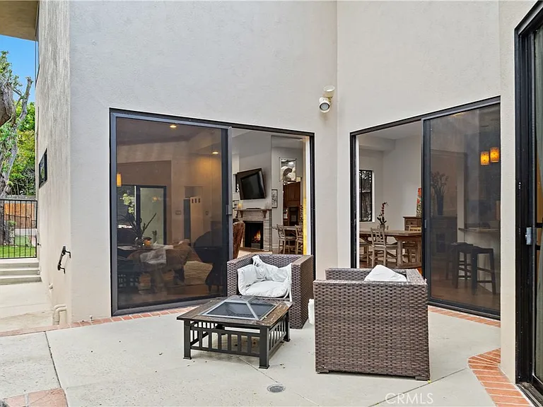 341 S Meadows Ave — Photo 24