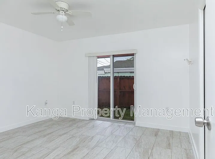 5918 Pierce St — Photo 24