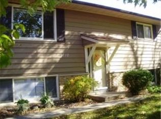 3710 Willow Heights Dr SW, Rochester, MN 55902