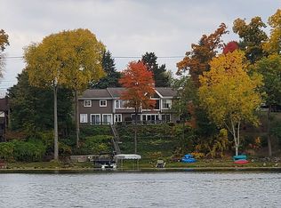 10340 Elizabeth Lake Rd, White Lake, MI 48386
