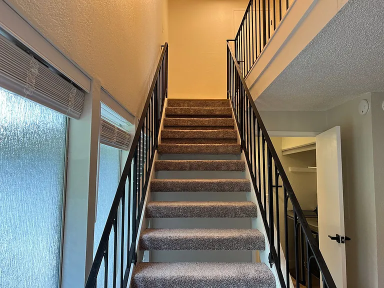 14309 NE 7th Place — Photo 15
