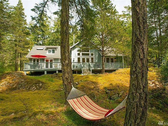 2nd image of 213 Juniper Ln