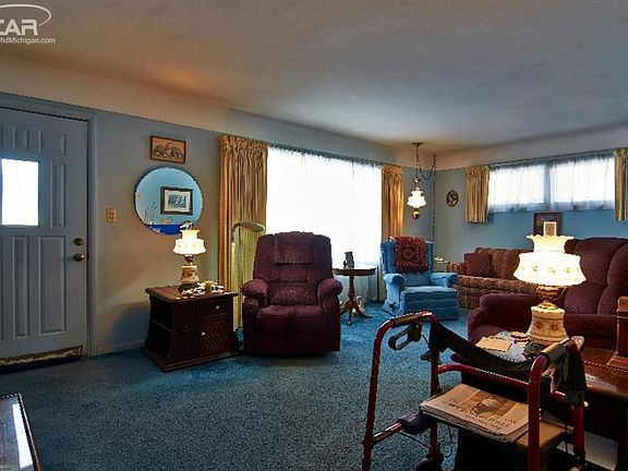 2nd image of 2416 Harmony Dr