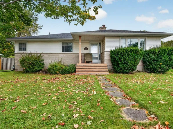 14 Quinte Ave, Loyalist, ON K7N 1E3